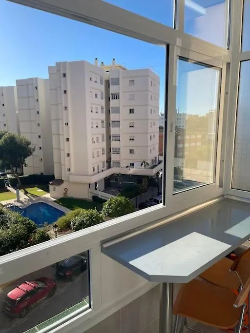 Soleado Y Luminoso Apartamento Fuengirola 0*,  Spain