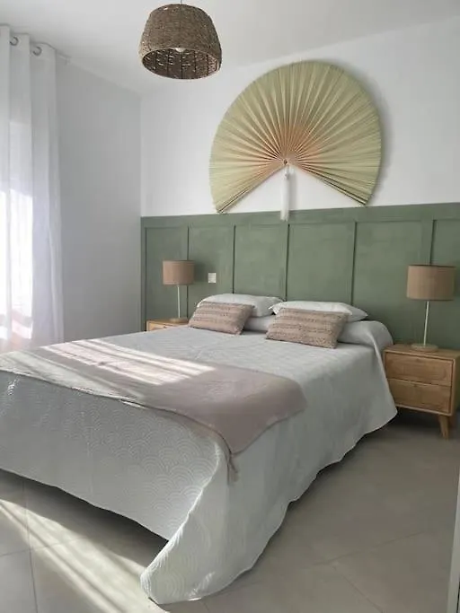 Soleado Y Luminoso Apartamento Fuengirola Spain