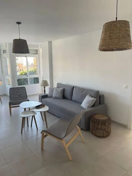 Soleado Y Luminoso Apartamento Fuengirola