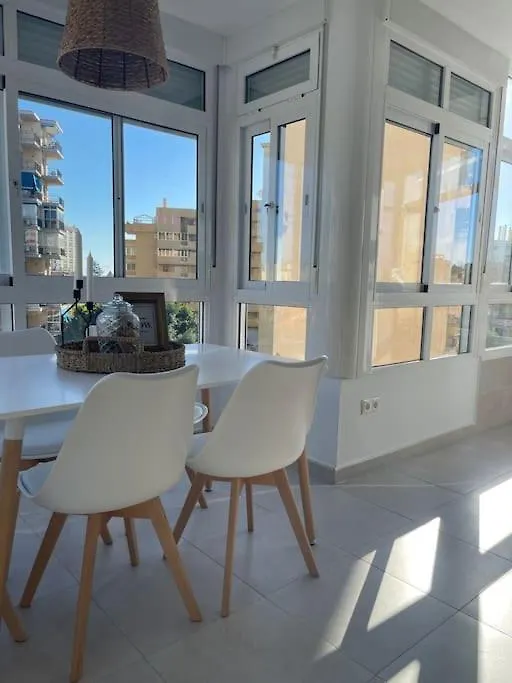 Soleado Y Luminoso Apartamento Fuengirola